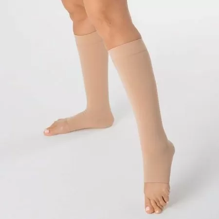 Гольфы компрессионные Evolution ТК.910 унисекс 2 класс компрессии с открытым носком цвет бежевый