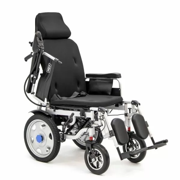 Кресло-коляска с электроприводом MET COMFORT AUTO, артикул 20700, ширина сиденья 45 см, колеса пневматические Кресло-коляска с электроприводом MET COMFORT AUTO, артикул 20700, ширина сиденья 45 см, колеса пневматические