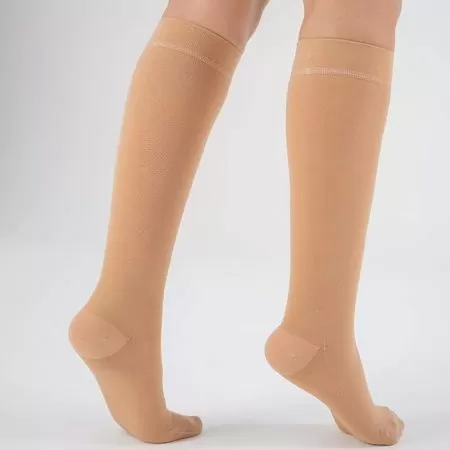 Гольфы компрессионные Evolution ТК.911 унисекс 1 класс компрессии с закрытым носком цвет бежевый  