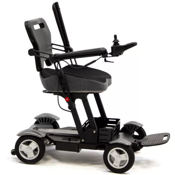 Кресло-коляска с электроприводом MET Compact Pro 4WS, артикул 20018, складная, с анатомическим сиденьем и системой подруливания задних колес Кресло-коляска с электроприводом MET Compact Pro 4WS, артикул 20018, складная, с анатомическим сиденьем и системой подруливания задних колес