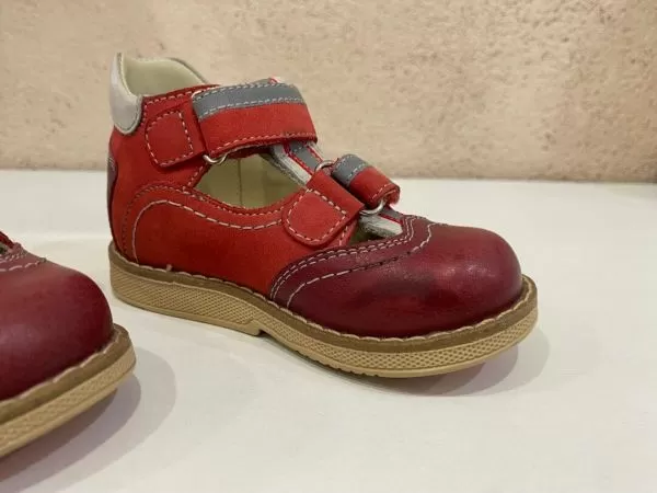 Туфли ортопедические детские TW-224-2 с закрытым носком бордово-красные, размер 21 %  Туфли ортопедические детские TW-224-2 с закрытым носком бордово-красные, размер 21 %