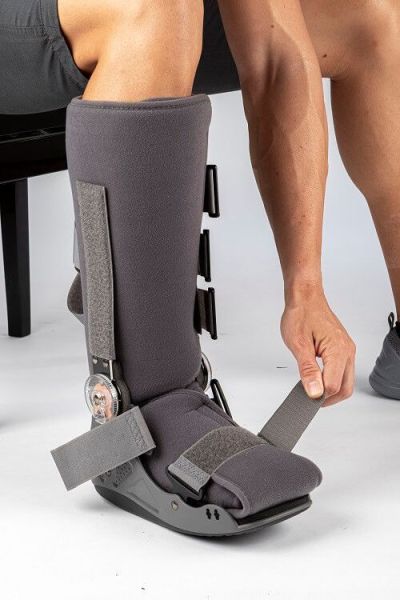 Бандаж на голеностопный сустав (тутор) Orliman EST-086 жесткий с шарниром 